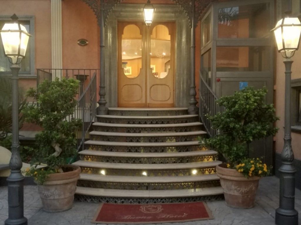 Buono B&B Naples Luaran gambar