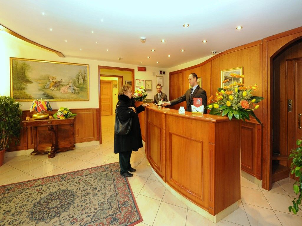 Buono B&B Naples Luaran gambar